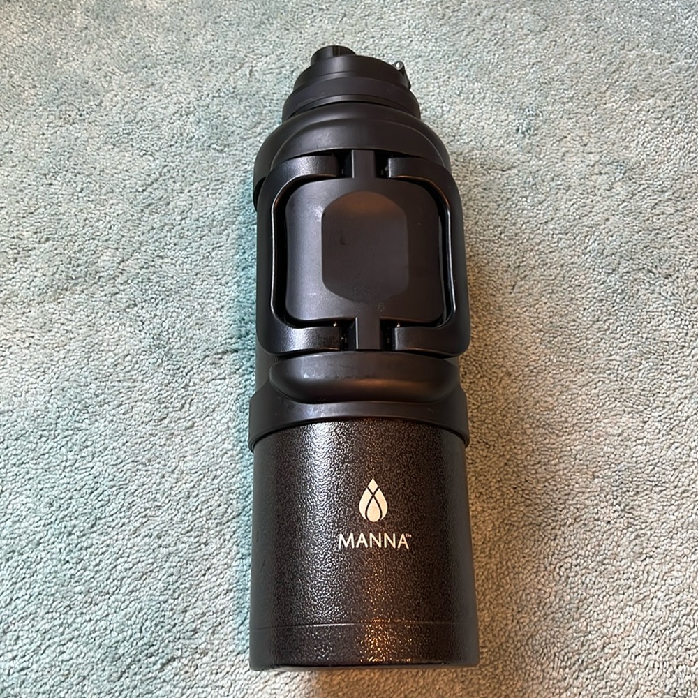 Manna giant metal water bottle
